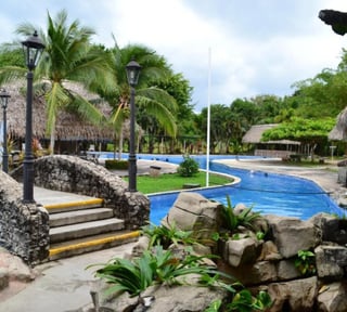 CASA EN VENTA Y RENTA EN AMATIQUE BAY