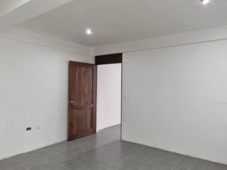 Casa en Venta para Oficinas Roosevelt Z2 Mixco - Image 10