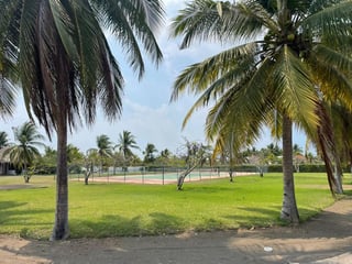Terrenos en VENTA en condominio Monterrico - 3