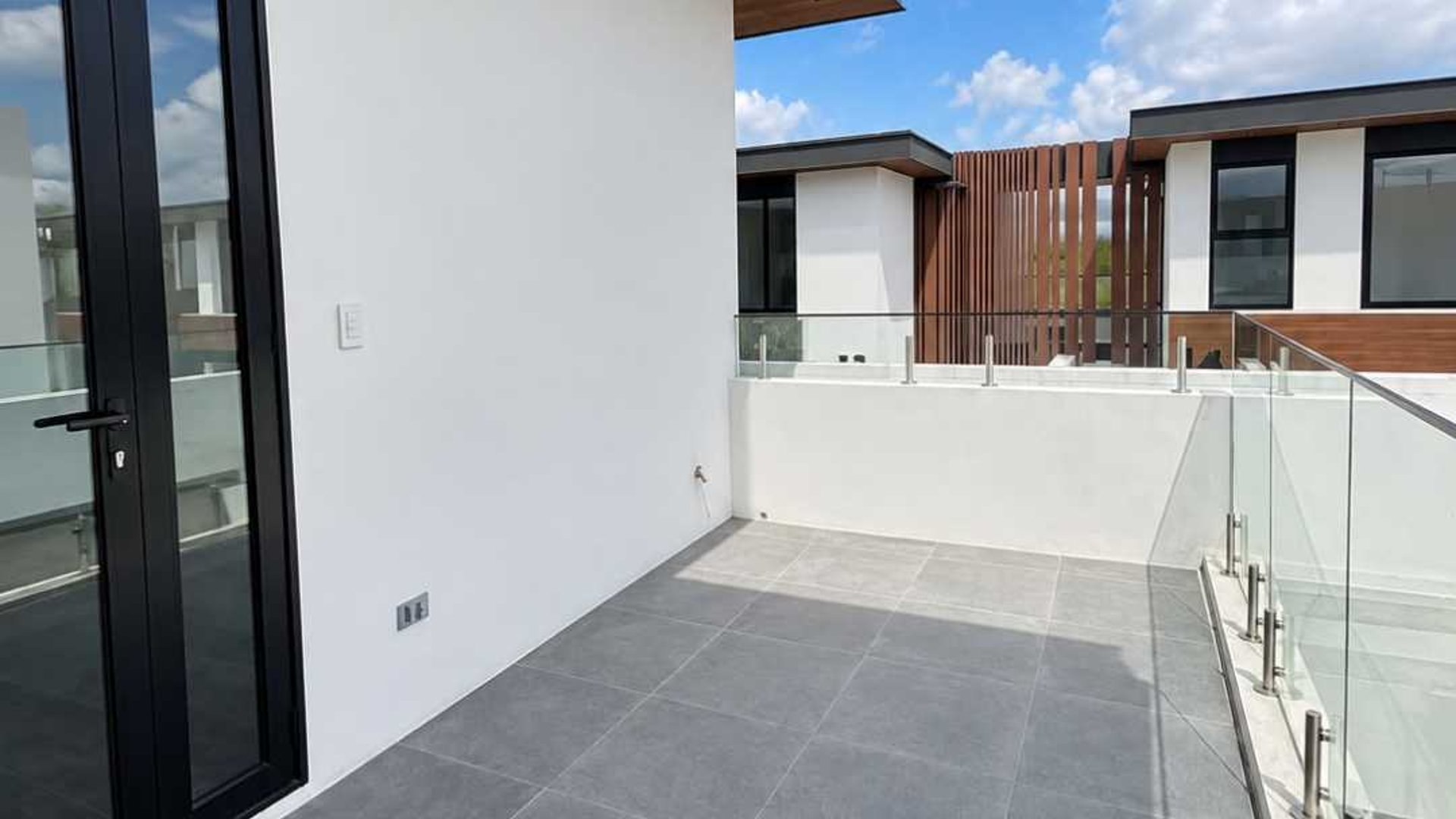 CASA EN VENTA  ???? Exclusivo Condominio Molié, Zona 10 - Miniatura 11