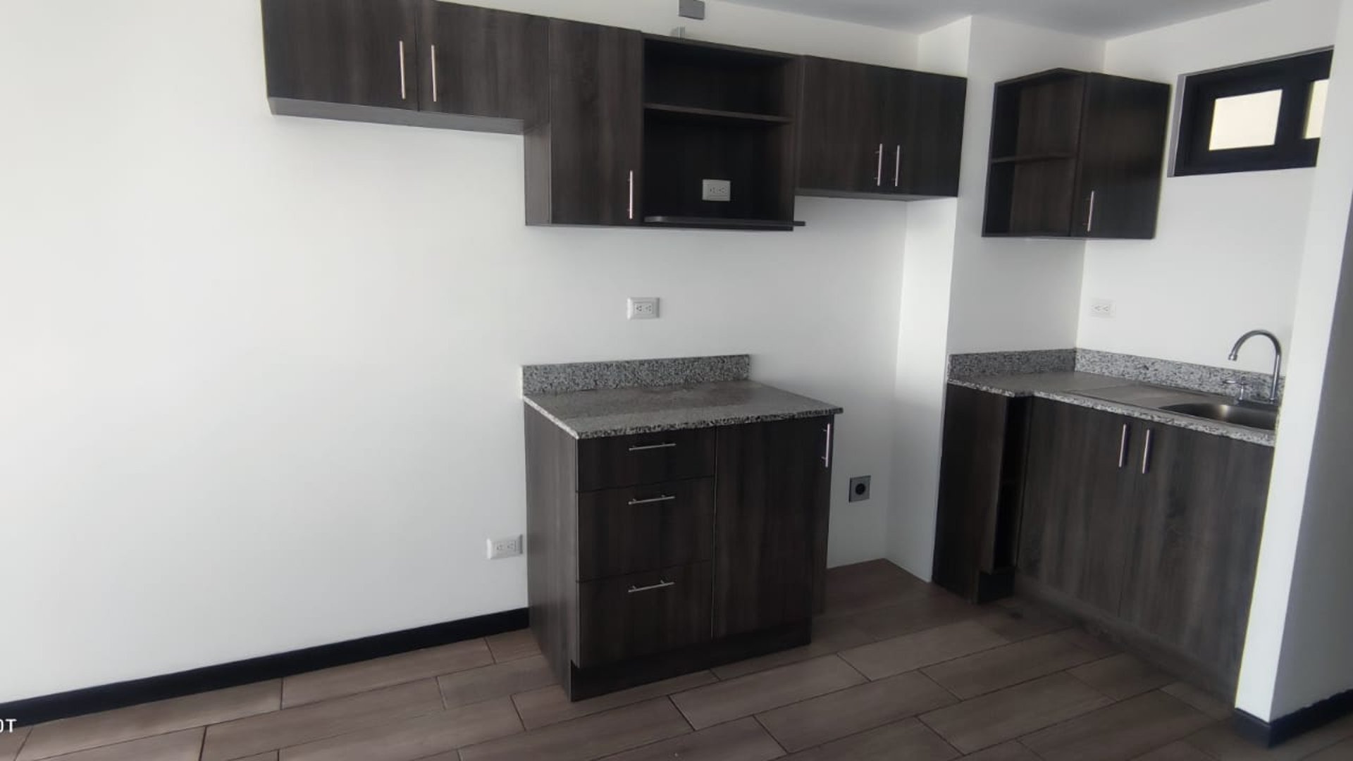 ???? APARTAMENTO EN VENTA – 3 HAB + NIVEL ALTO | PETÁPOLIS | ZONA 12 - Miniatura 4