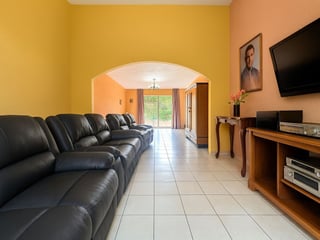 HERMOSA CASA DE LUJO EN VENTA EN SAN BARTOLOMÉ MILPAS ALTAS - Image 32