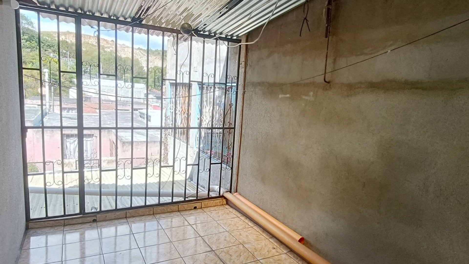 Casa en venta en Pinares del Norte, zona 18. - Miniatura 14