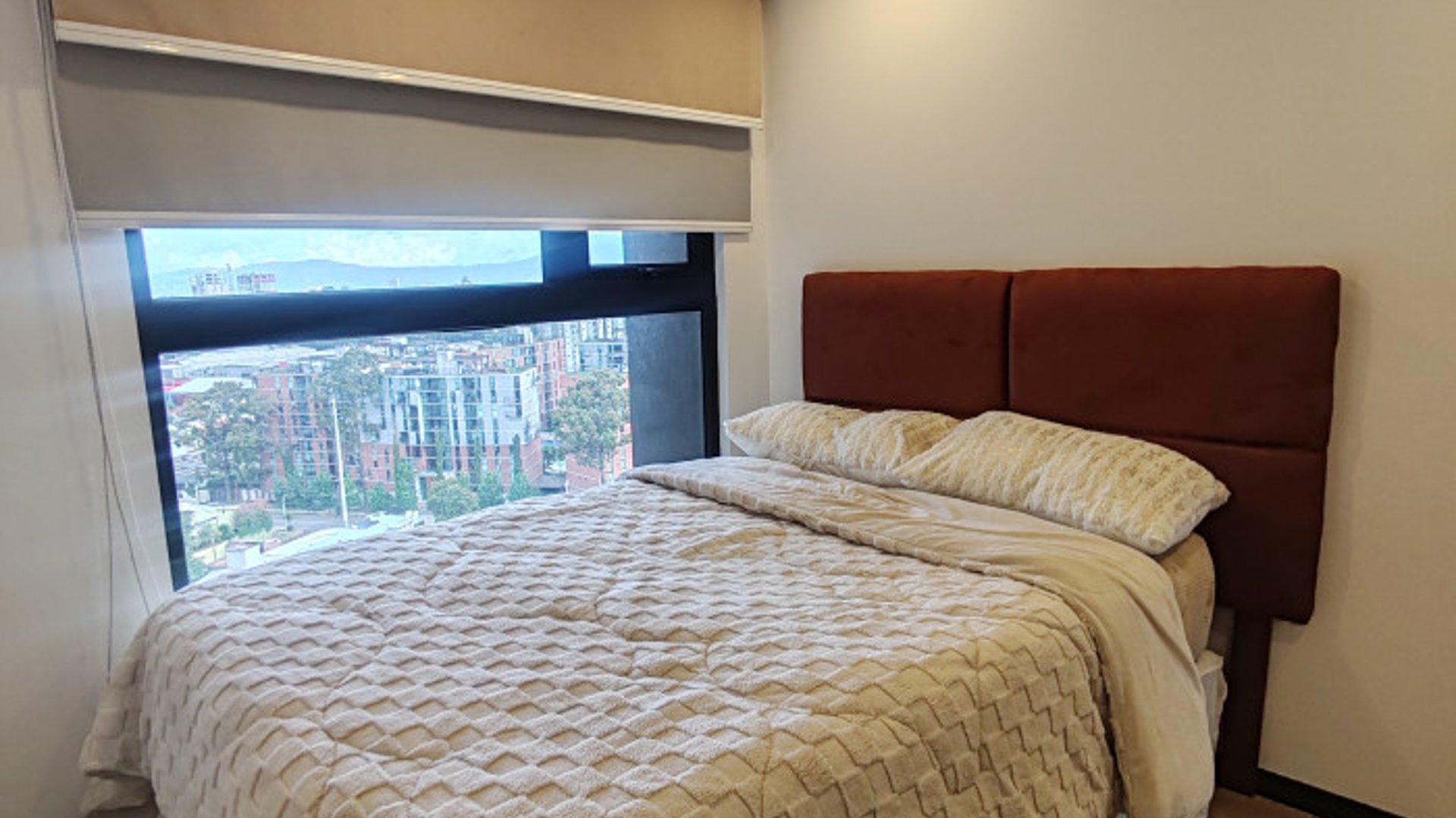 Apartamento Amueblado en Renta en Zona 11 Altaire - Miniatura 10