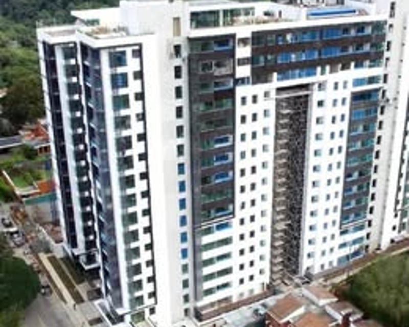 EN VENTA APARTAMENTO AUTOMATIZADO Y EQUIPADO ZONA 15 LIV CON DETALLES UNICOS