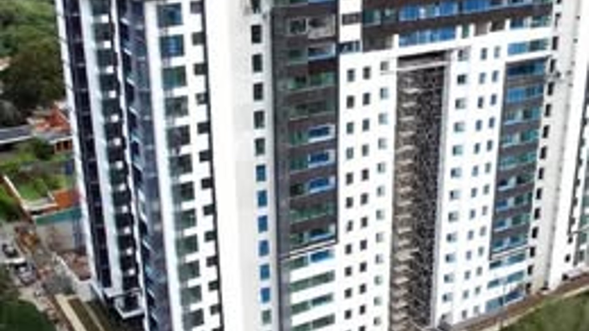 EN VENTA APARTAMENTO AUTOMATIZADO Y EQUIPADO ZONA 15 LIV CON DETALLES UNICOS