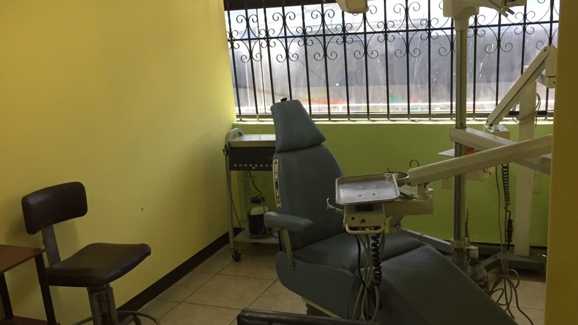 CLINICA EQUIPADA EN RENTA EN ZONA 5 - Miniatura 5