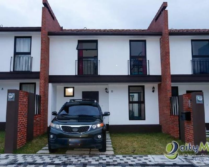 Se renta casa amueblada en residencial de Ciudad Vieja