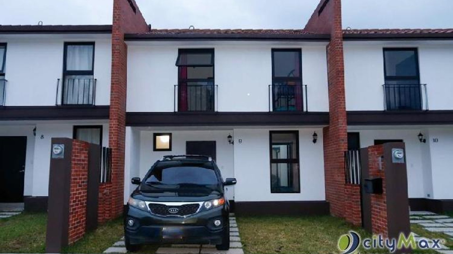 Se renta casa amueblada en residencial de Ciudad Vieja