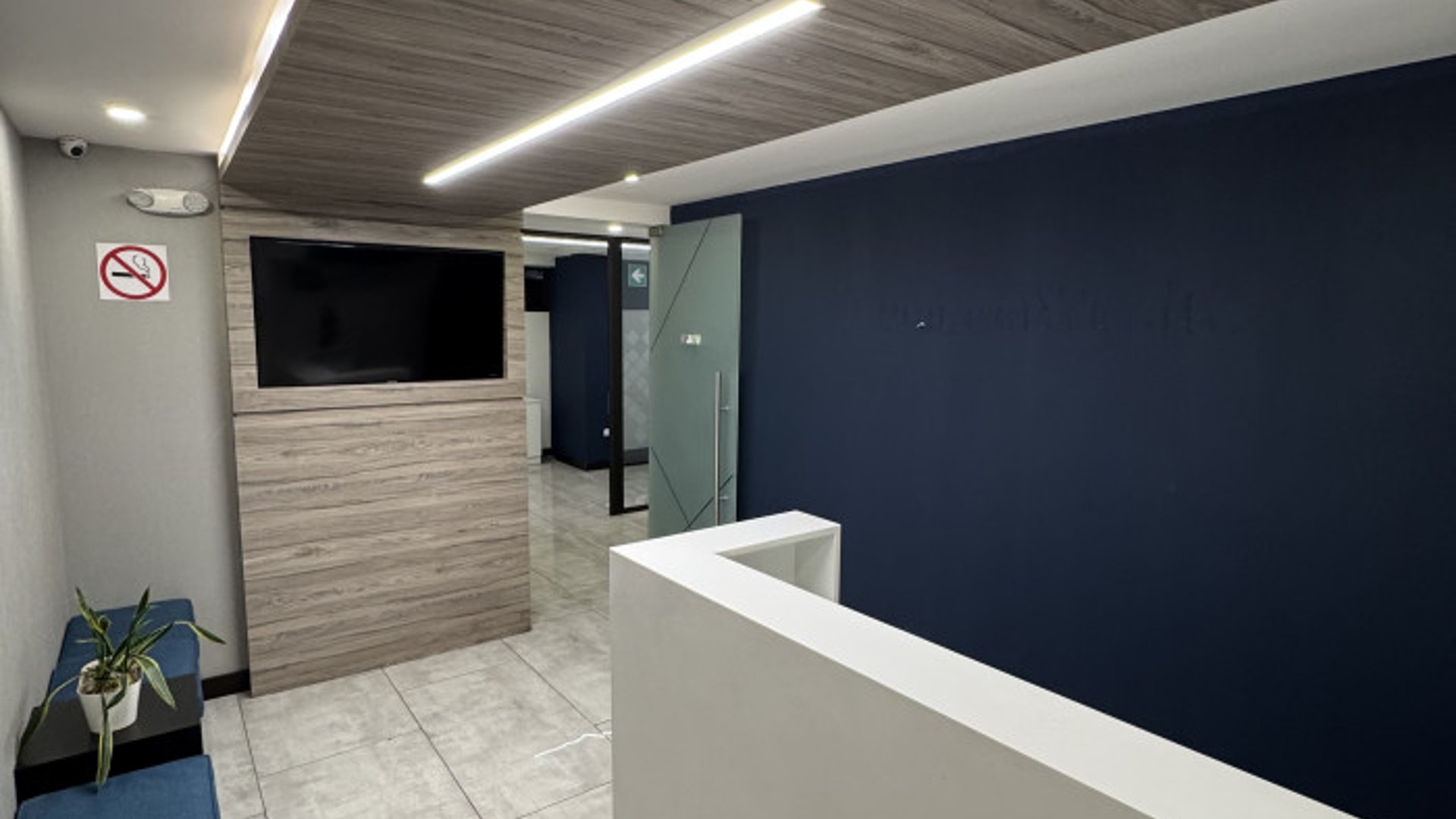 Oficina Comercial en Renta Geminis zona 10 - Miniatura 16