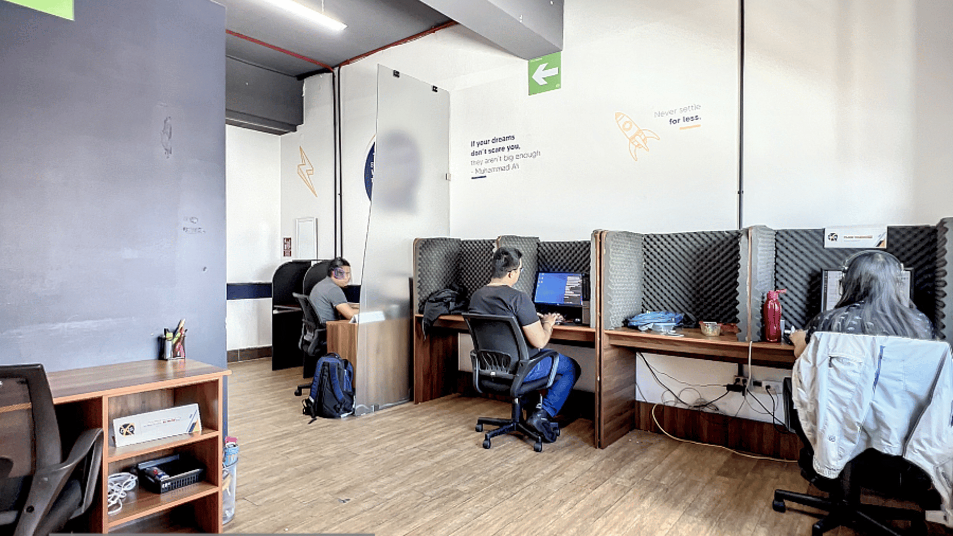 DISTRITO MIRAFLORES / Oficina en Renta, zona 11 - Miniatura 2