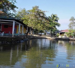 Hotel y restaurante en Venta a la orilla del mar