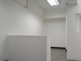 Oficina en Renta Zona 10 Edificio Torino 2 - 4