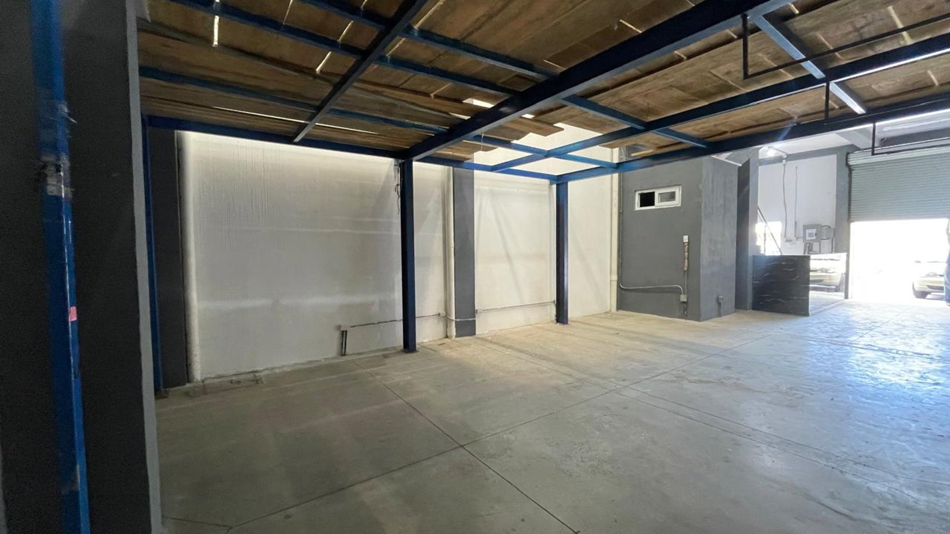 Venta de bodega en San Cristóbal II, zona 8 de Mixco Ref-5775