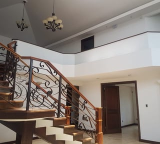 Residencia Exclusiva en Venta o Renta en La Montaña Zona 16