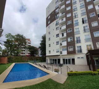 Venta de apartamento en Vistas de la Floresta Zona 4 Mixco