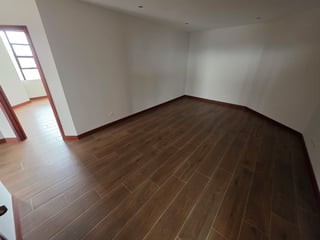 Venta de apartamento con 3 habitaciones y hab de servicio Z10 Ref-5307 - 3