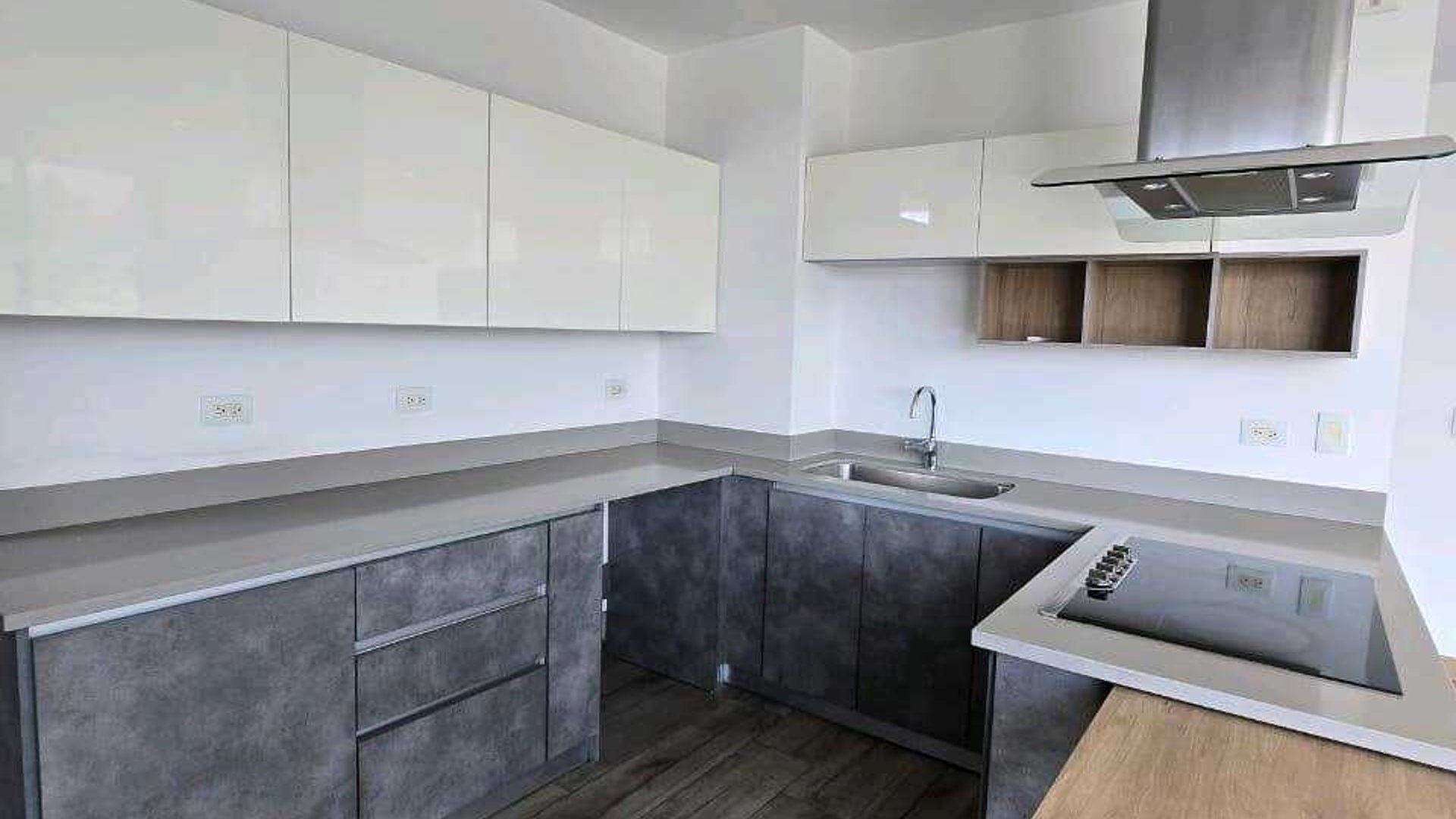 APARTAMENTO EN ALQUILER ???? Edificio Nordic, Zona 16 - Miniatura 5