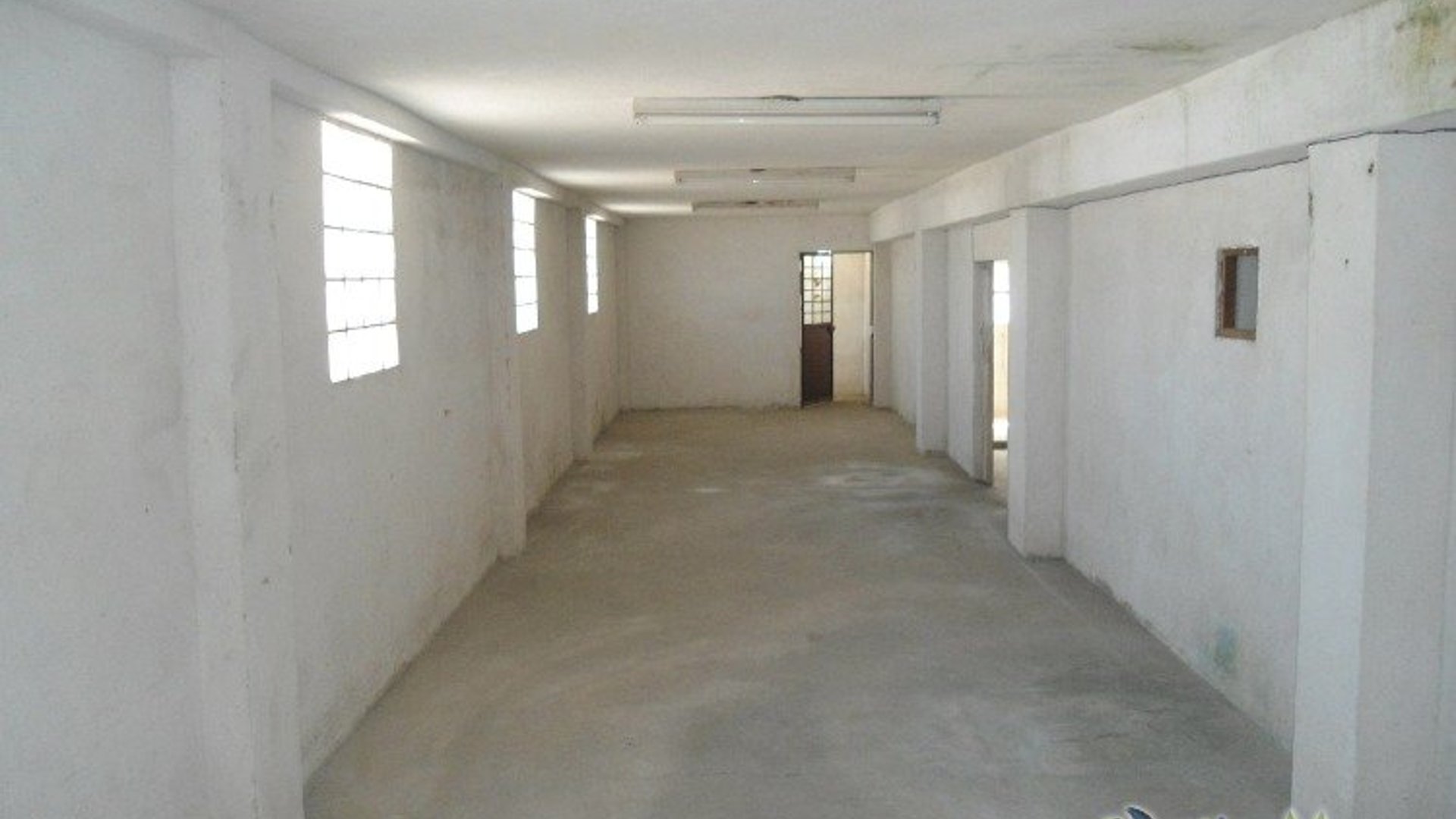Alquiler o venta edificio comercial en zona 2 Guatemala - Miniatura 6