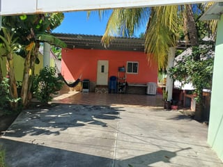 Linda casa a 15 minutos del puerto - Image 1