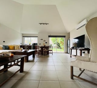 Casa en Marena en Chulamar, en venta.