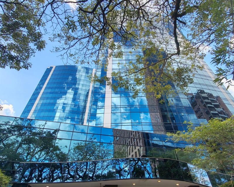 En venta o Renta Oficina de 500m2 en zona 10 Guatemala