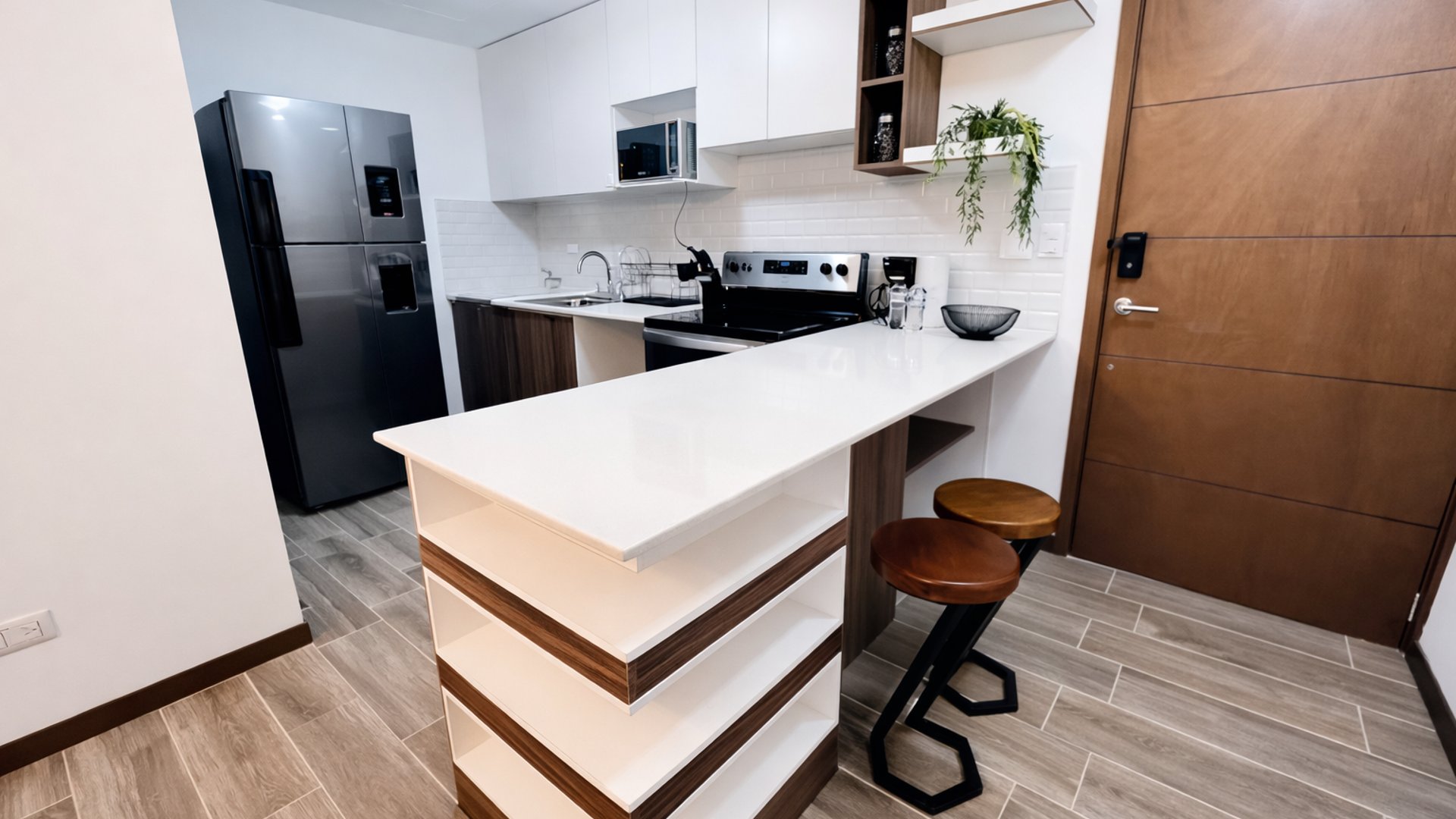 Apartamento Amueblado En Renta Zona 14 | Condado Catorce - Miniatura 10