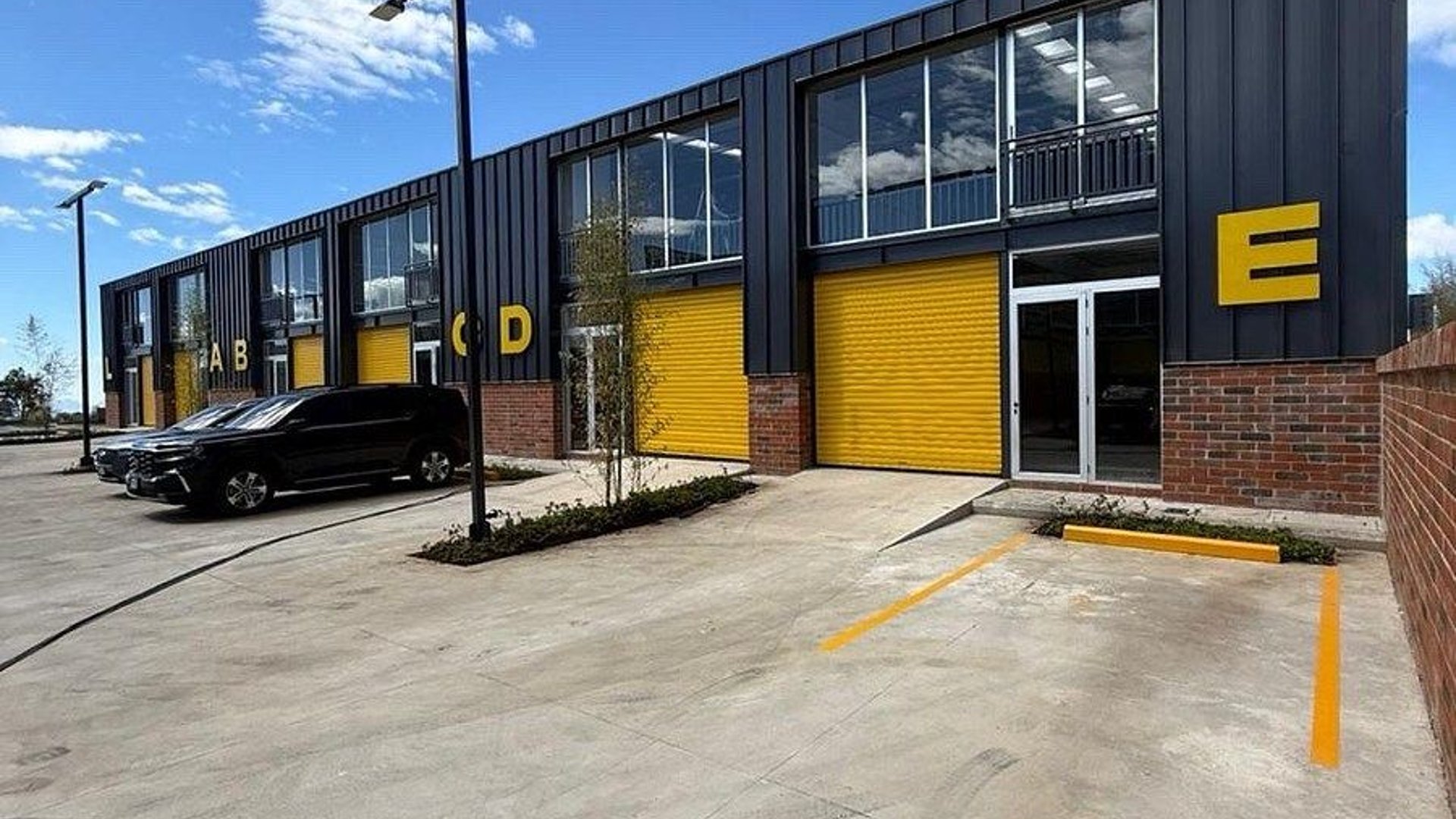 Bodega en Venta o Renta – Centro de Negocios KM 22 CAES