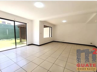 Casa en Venta, Carretera a El Salvador - 2