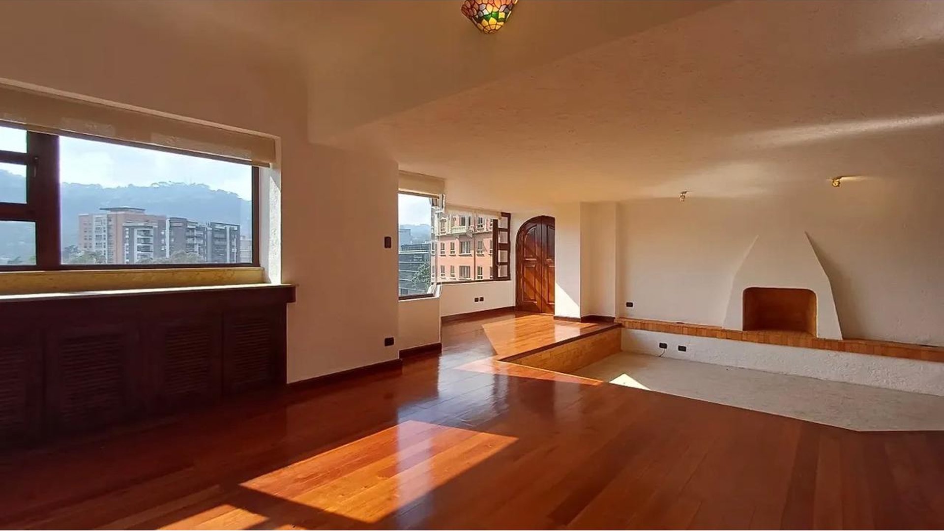 EDIFICIO EL PARQUE  Z. 15 APARTAMENTO EN RENTA 3 DORMITORIOS