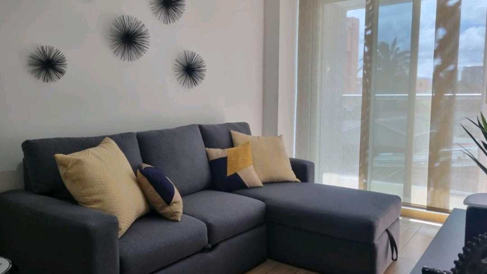 APARTAMENTO AMUEBLADO EN VENTA  ????Edificio City Haus, Zona 10 - Miniatura 2