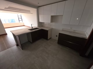 Venta de apartamento con 3 habitaciones y hab de servicio Z10 Ref-5307 - 2