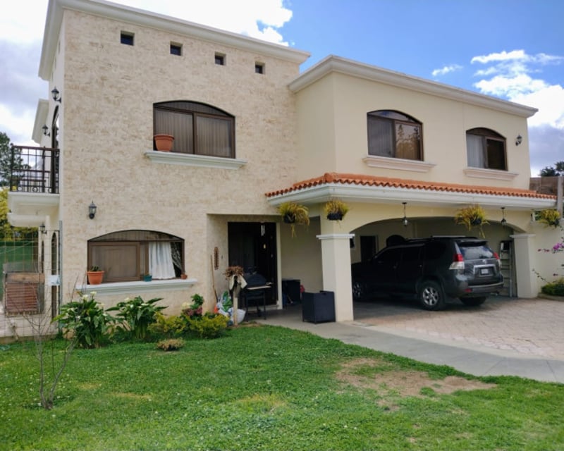 Casa Residencial en San Lucas Sacatepéquez