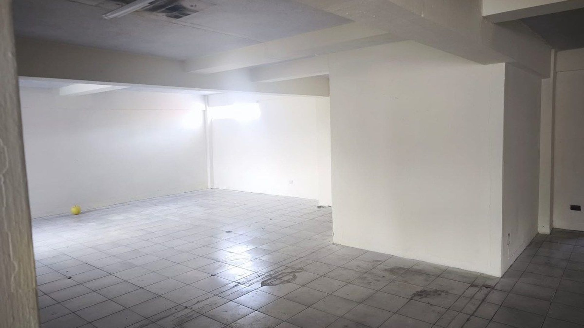 Bodega en Renta - Sobre Calzada Aguilar Batres Zona 12 - Miniatura 3
