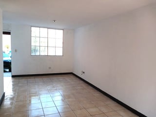 CASA EN VENTA EN SAN MIGUEL PETAPA - 2