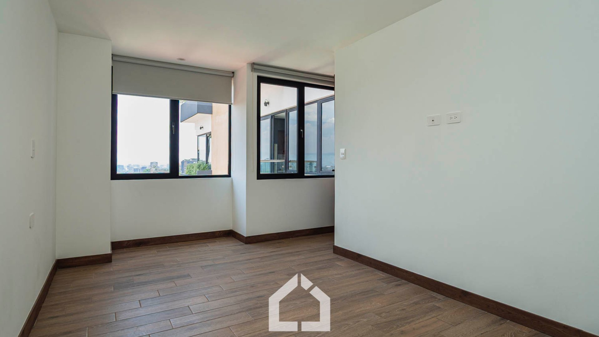 Apartamento de 2 habitaciones en edificio 21B+, zona 15 - Miniatura 11