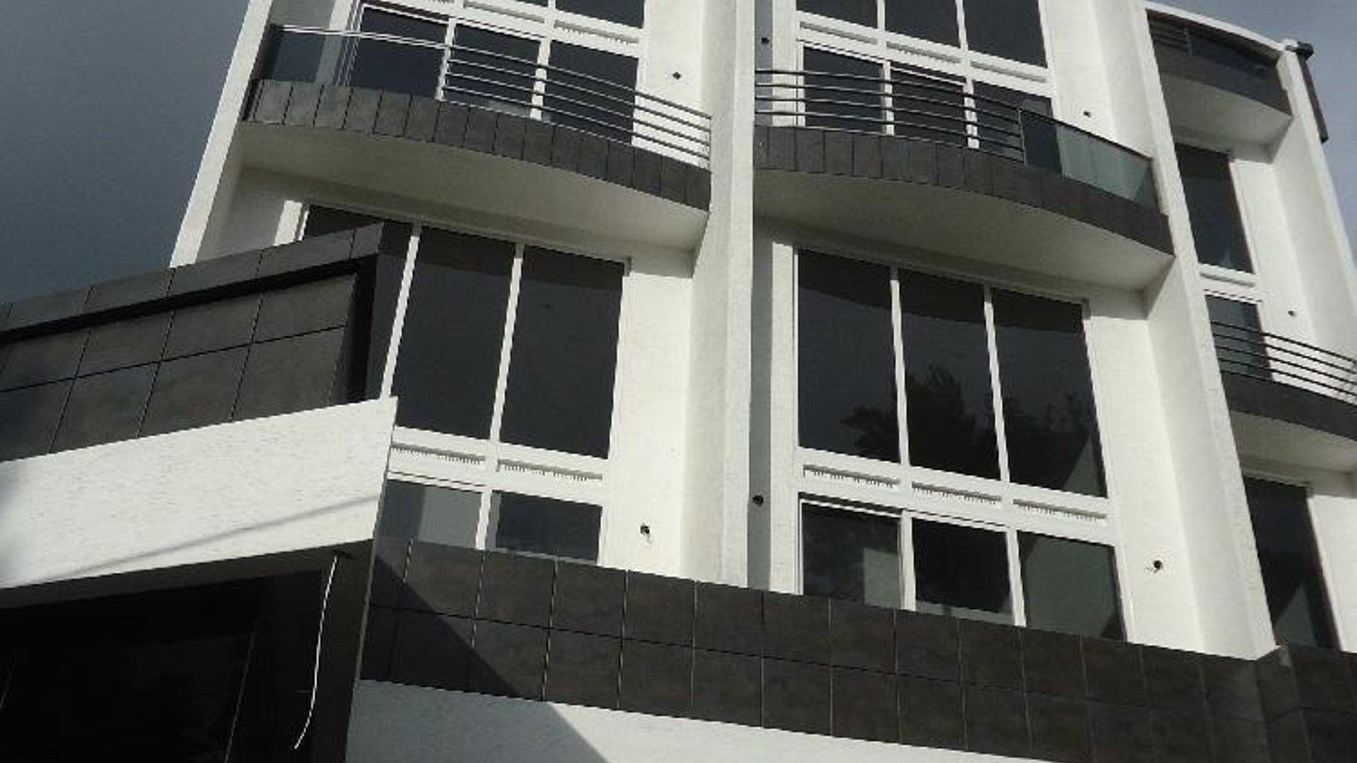 APARTAMENTO EN RENTA TIPO LOFT EN LA MONTAÑA ZONA 16