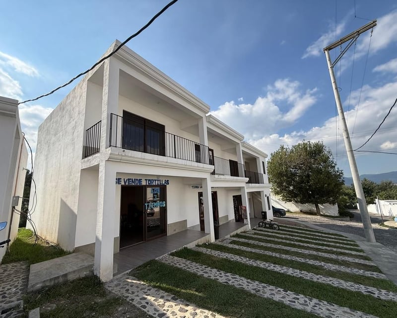 Local  en ALQUILER  en Barrio Las Campanas, San Pedro Las Huertas, Sacatepequez