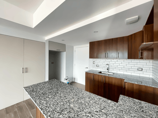 Apartamento En Venta Zona 11 Edificio TRIBECA - Image 2