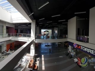 Local Comercial en Renta en CC Calzada San Juan  Zona 7 - 4