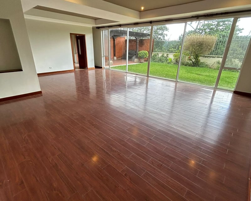 Venta de linda casa en Portal de Bosque 2