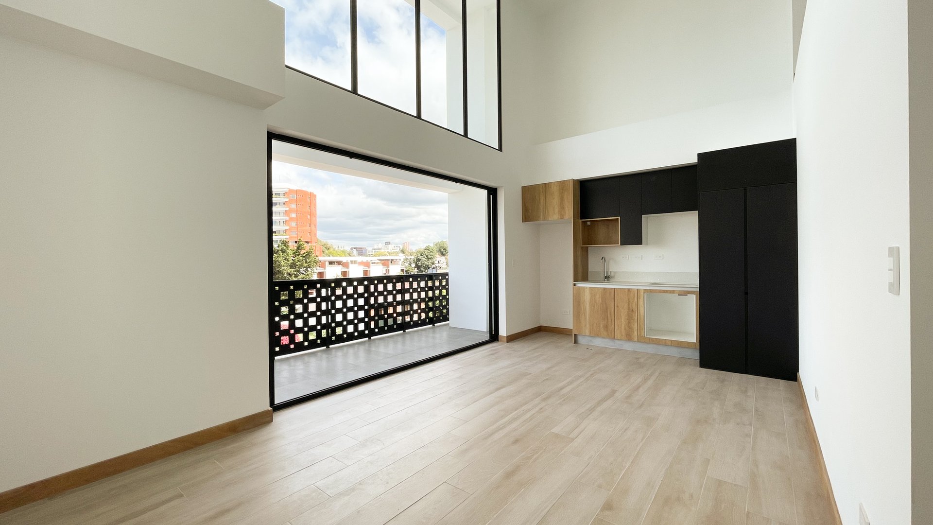 Apartamento en Venta Edificio AOKI, zona 14 N5