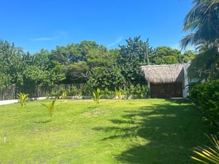 Terreno en Venta carretera a Monterrico - 2
