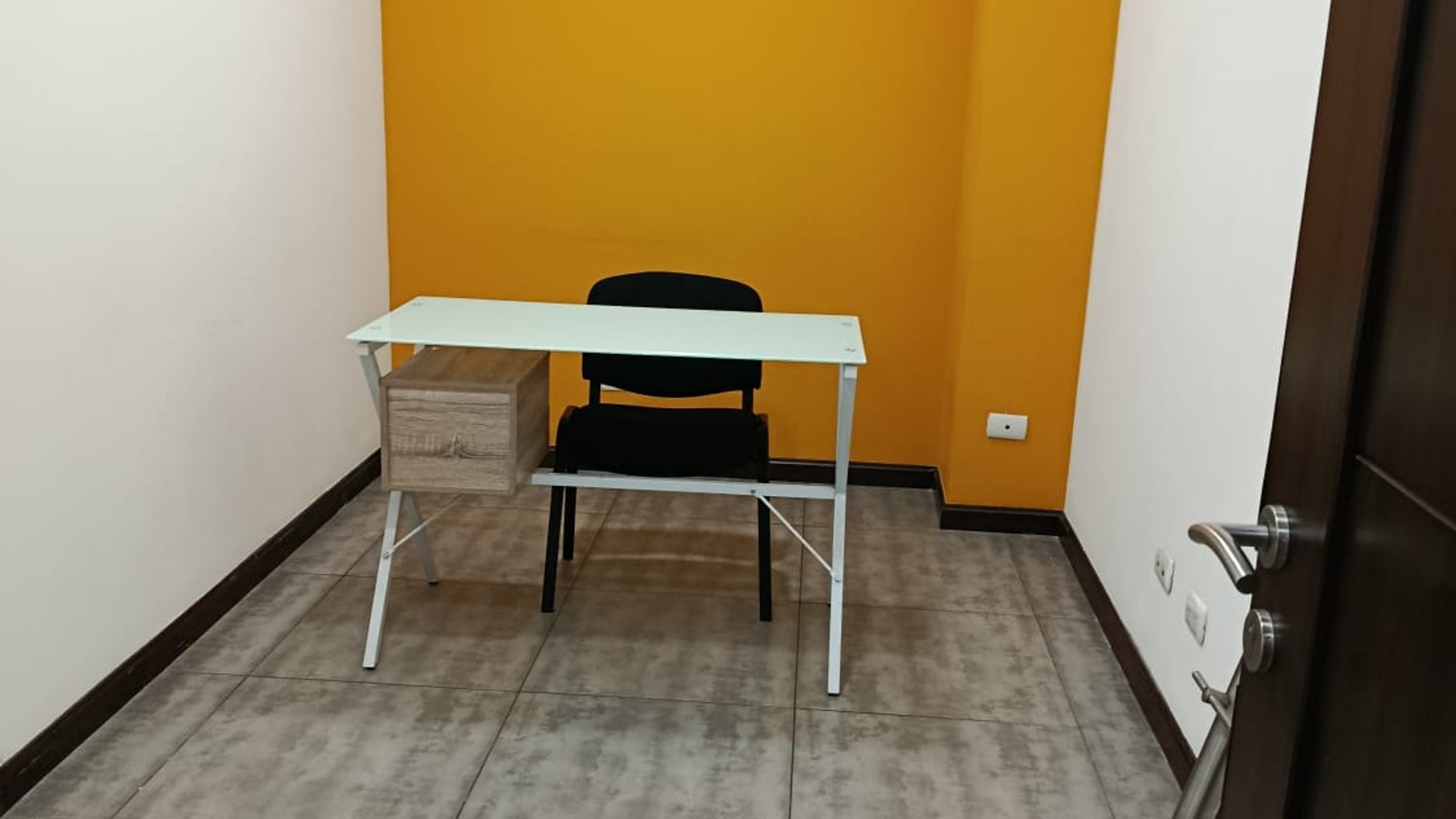 ALQUILO LINDAS Y ECONOMICAS OFICINAS EN ZONA 12 - Miniatura 12