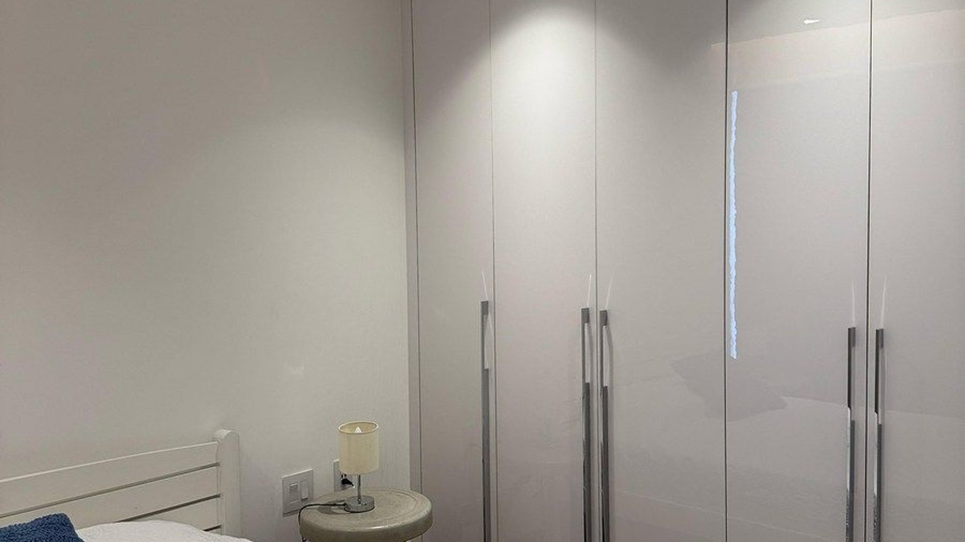 APARTAMENTO AMUEBLADO Y EQUIPADO EN AVIA, ZONA 10 - Miniatura 7