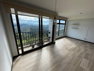 📍 APARTAMENTO EN RENTA – EDIFICIO NAGANO | ZONA 16 - 5