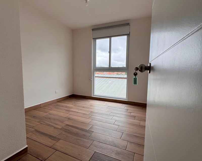 Apartamento en renta en Edificio Lares 17 zona 17