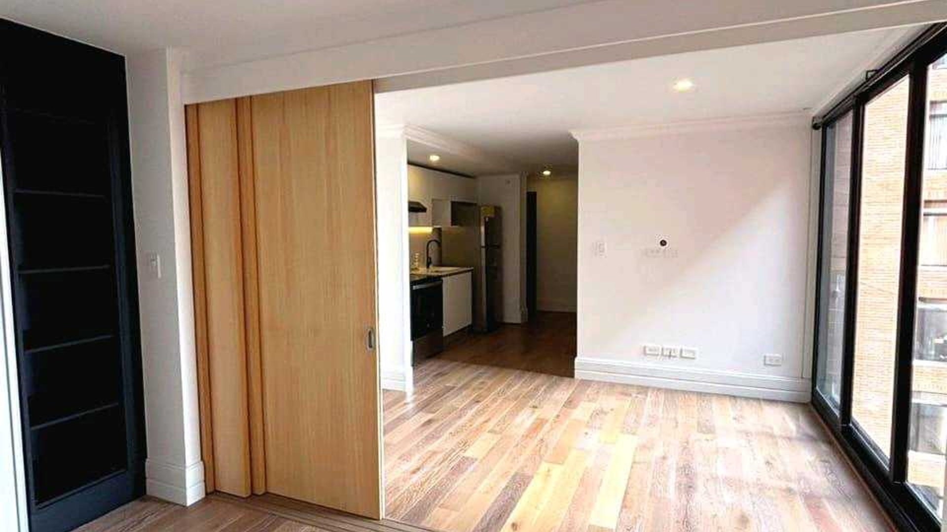 APARTAMENTO EN ALQUILER O VENTA????Edificio Céntrico, Zona 5 - Miniatura 3