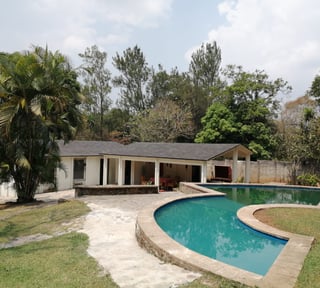 CABAÑA DE CAMPO EN LA LAGUNA DEL PINO 