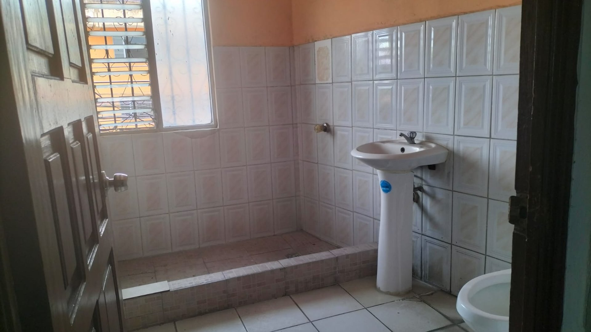Casa en Venta en Colonia Lavarreda, zona 18 - Miniatura 10